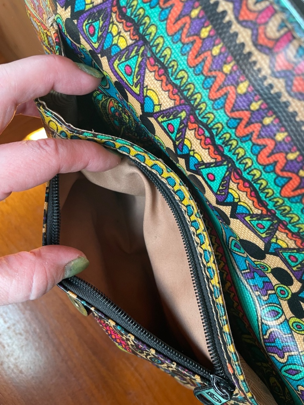 Sakroots Convertible Bag/Backpack - Picture 7 of 15